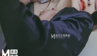 出轨的少妇 刘素娅
