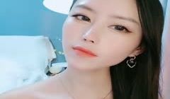 有点韩风格的女主