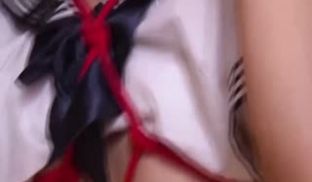 一个身材火辣的学生妹也喜欢一群人性交